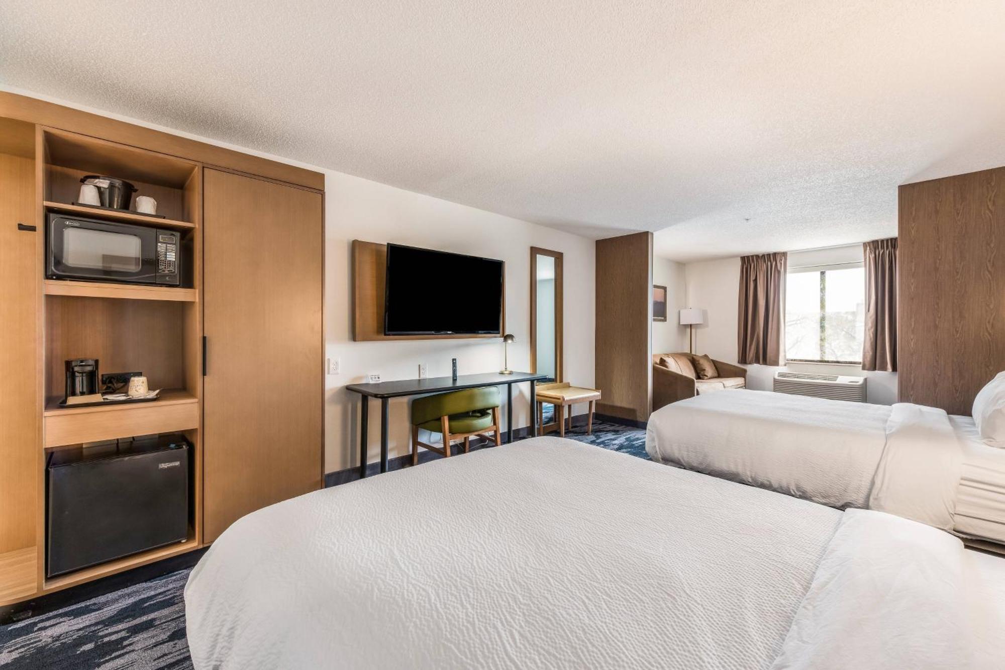 Fairfield By Marriott Inn & Suites Greensboro Coliseum Area Εξωτερικό φωτογραφία