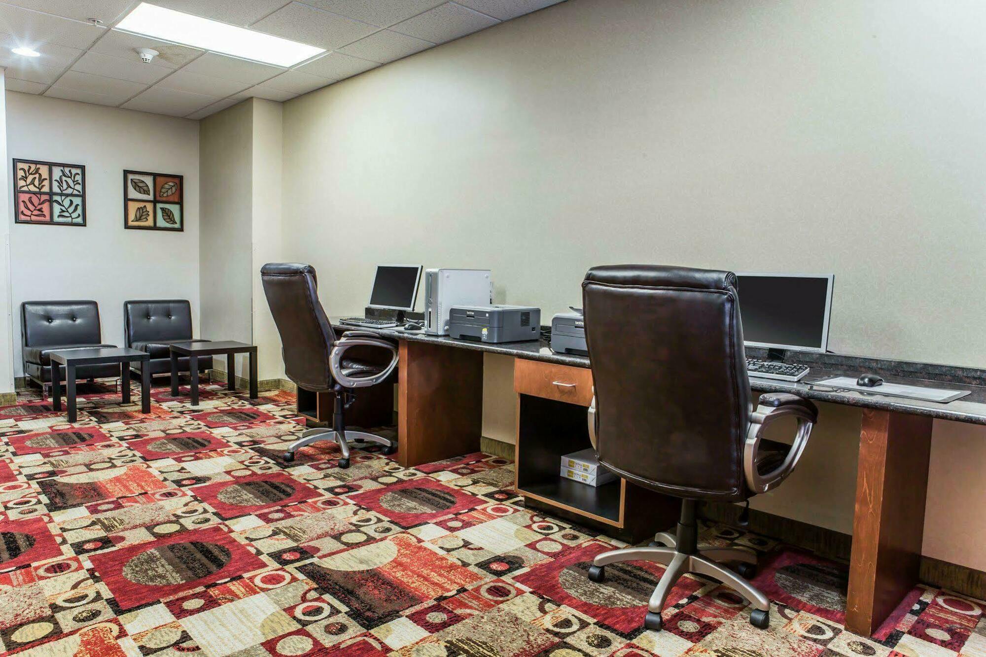 Fairfield By Marriott Inn & Suites Greensboro Coliseum Area Εξωτερικό φωτογραφία